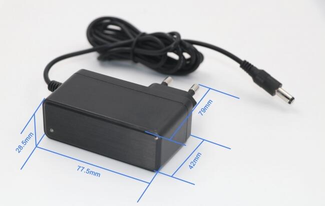 充完電充電器要拔出來嗎？