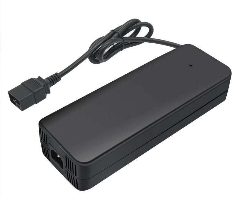 富源電無人機(jī)充電器
